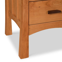Vermont Furniture Horizon 3-Drawer Nightstand